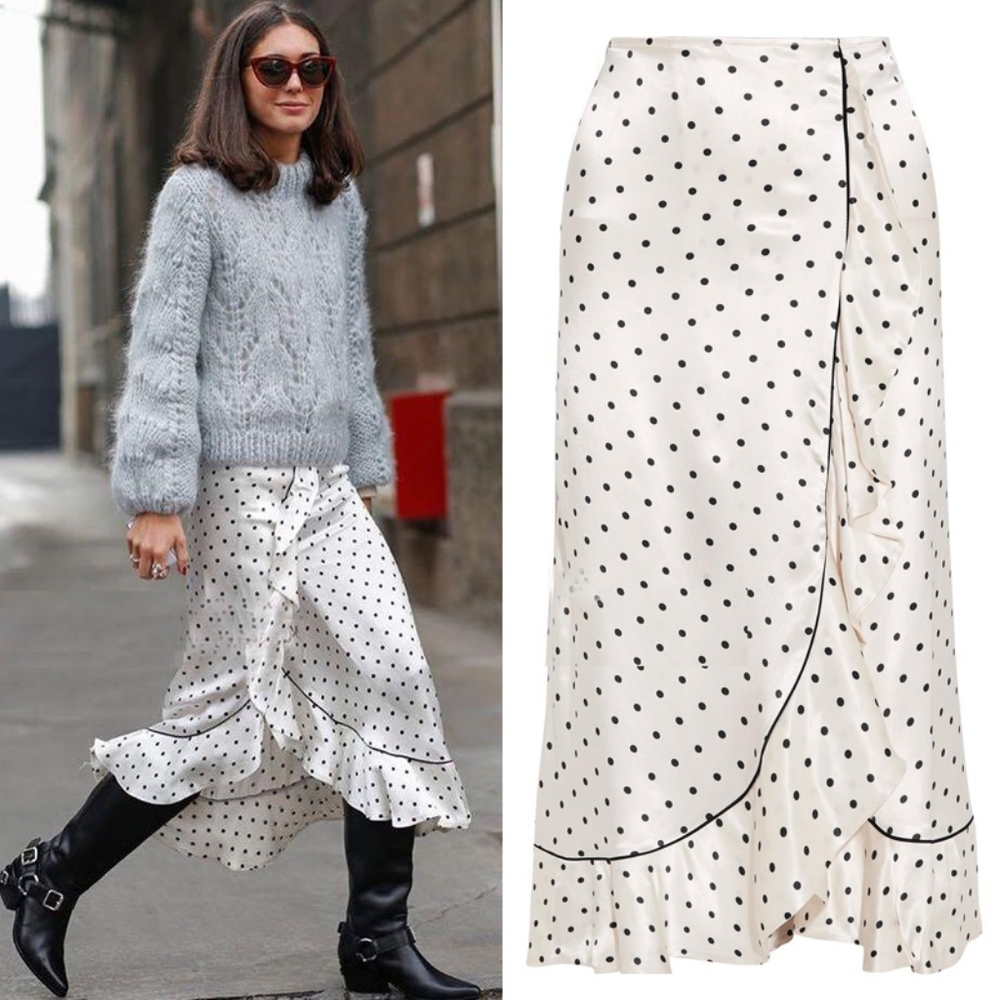dot skirt in white and black